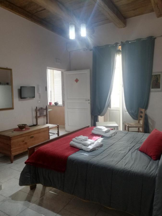 למזיה טרמה B&B Parva Domus מראה חיצוני תמונה